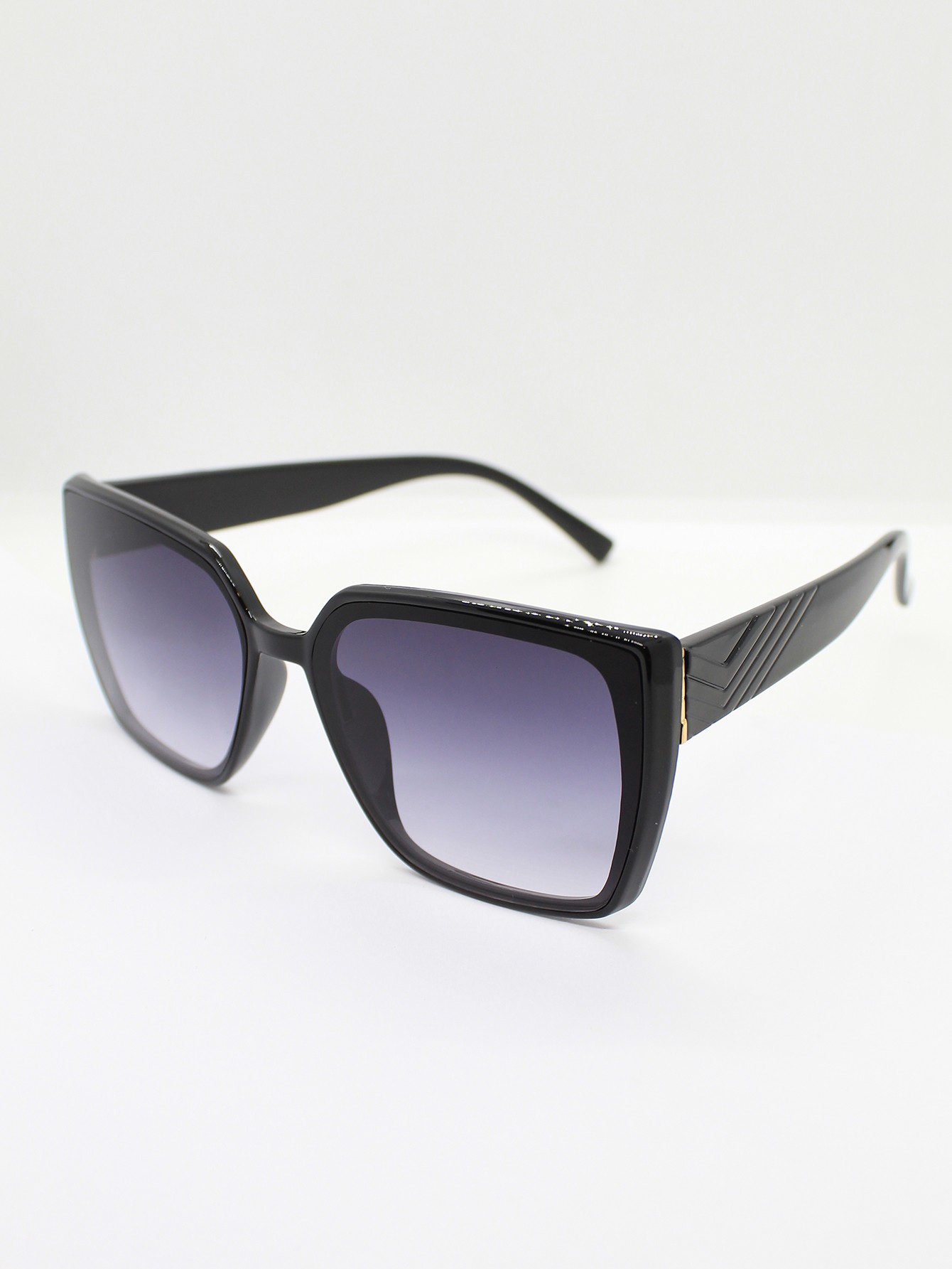 Lente de Sol Color Negro-Gris