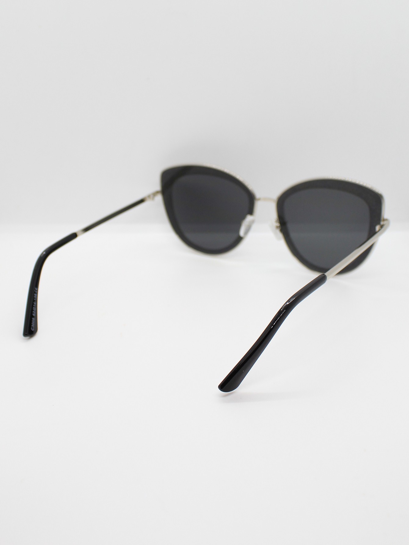 Lente de Sol Color Negro