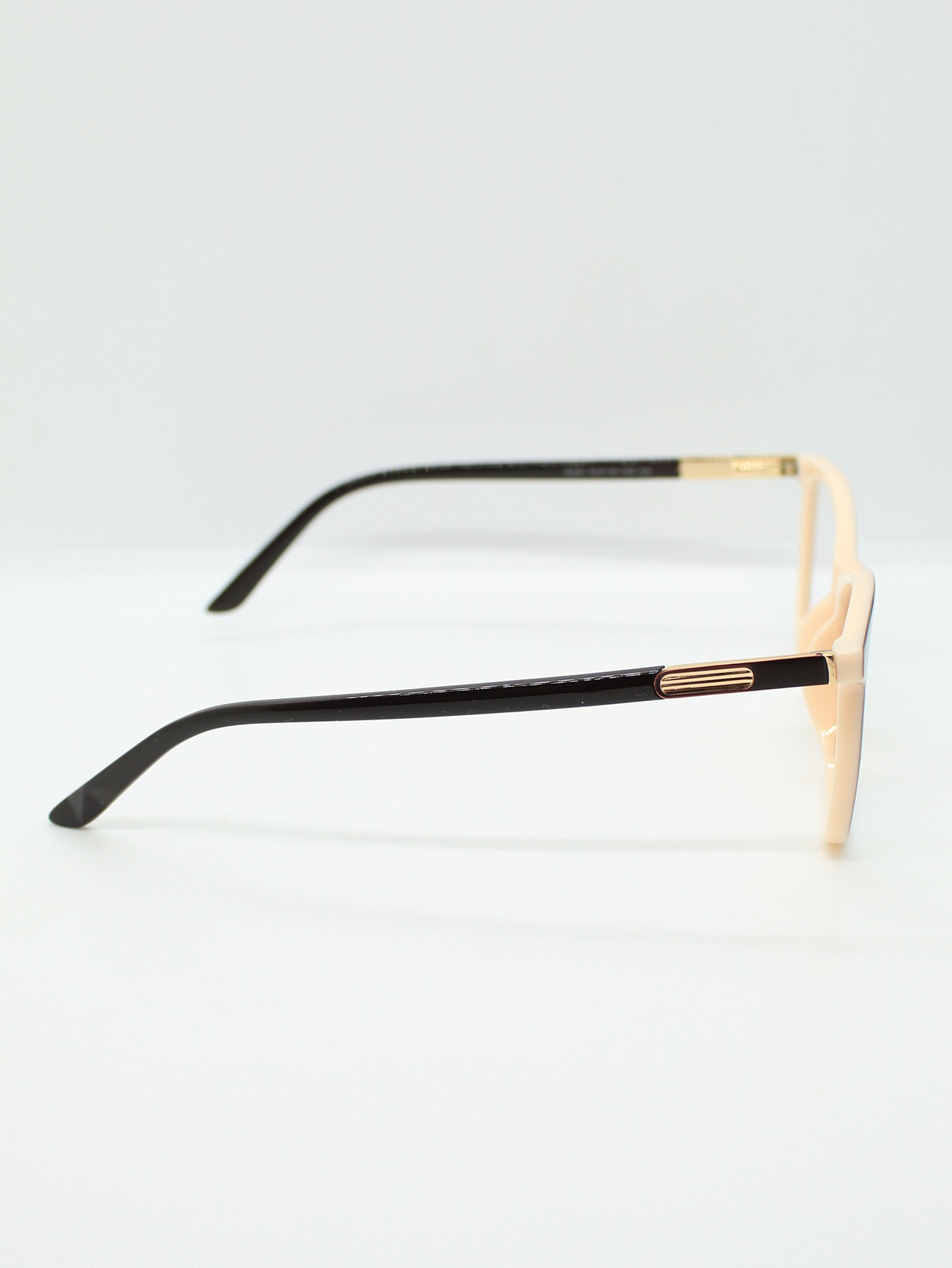 Marco para Lente Optico Color Negro...