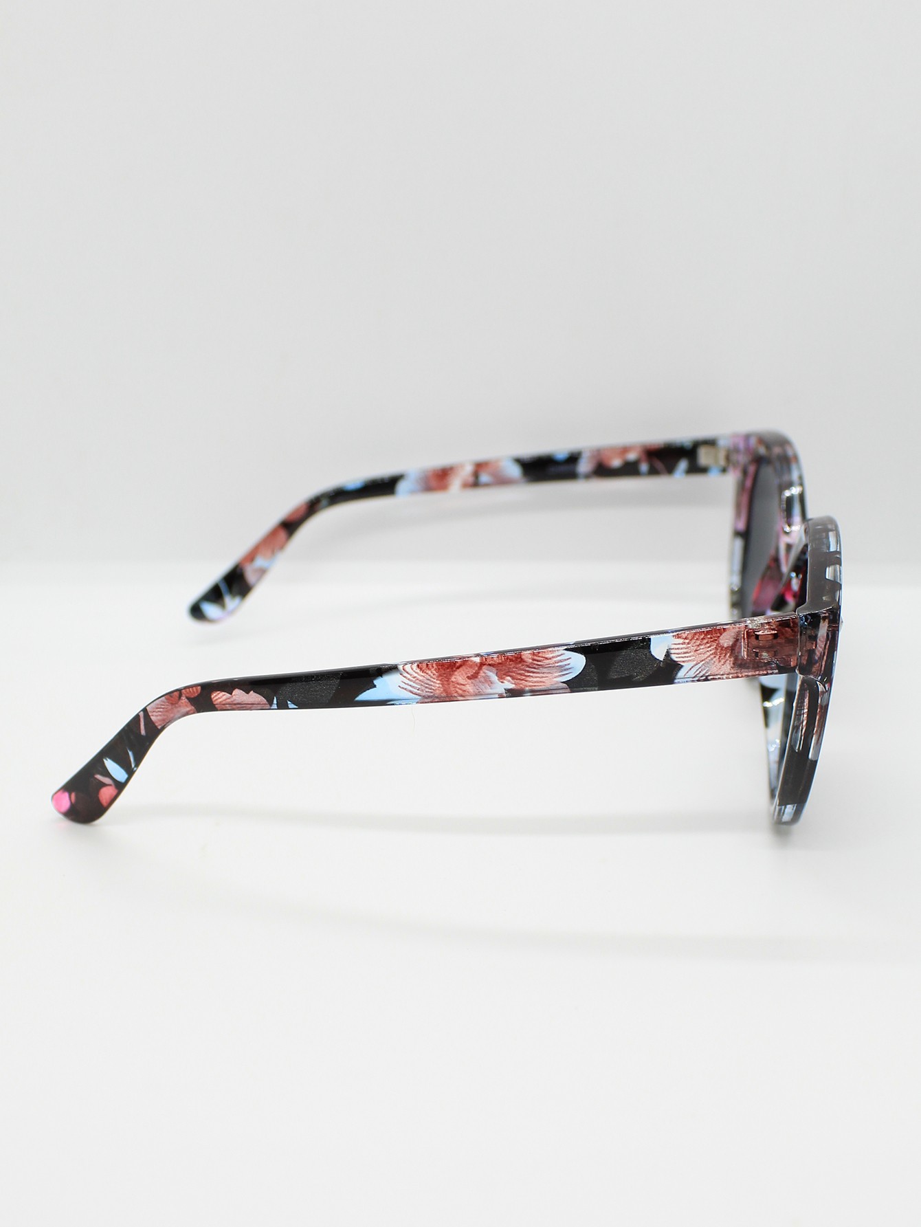 Lente de Sol Color Negro-Floreado