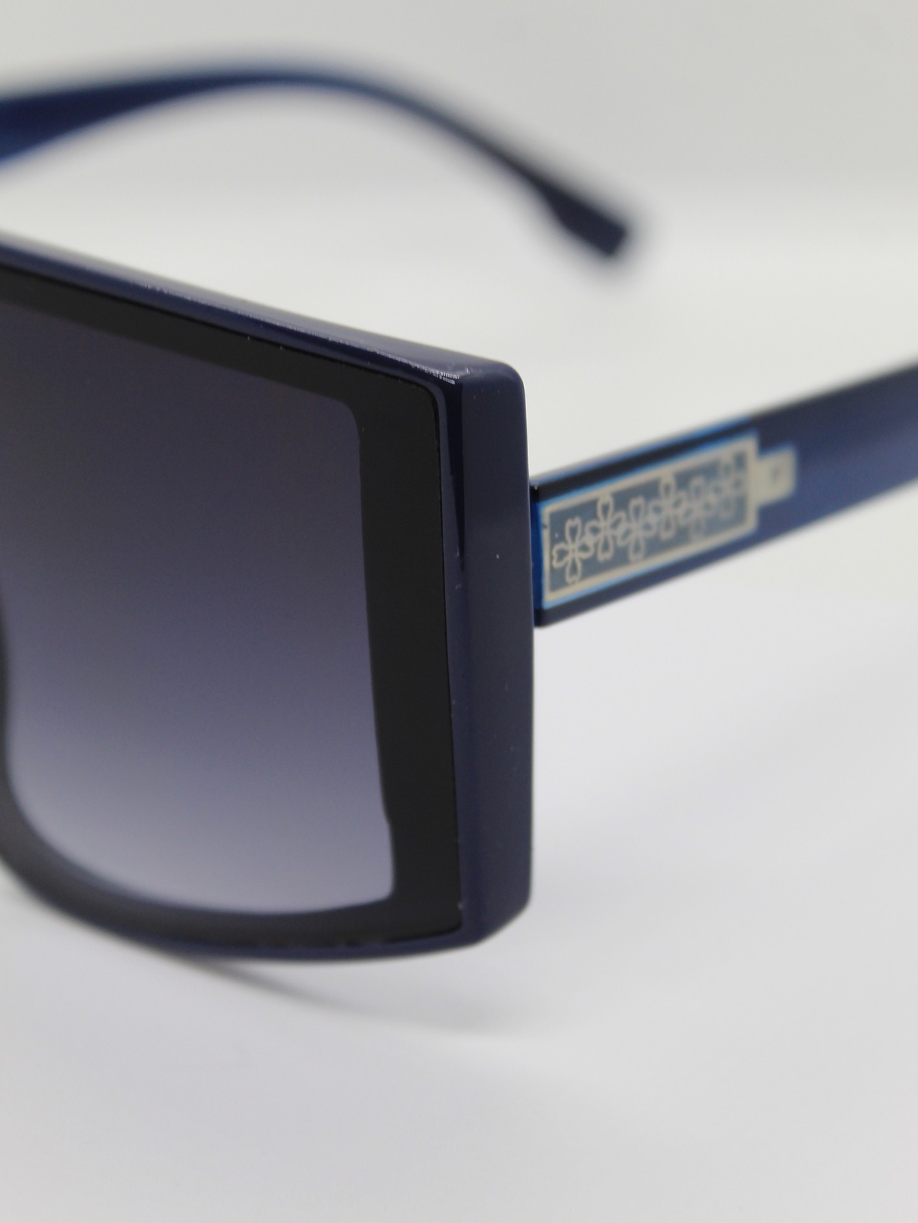 Lente de Sol Color Azul