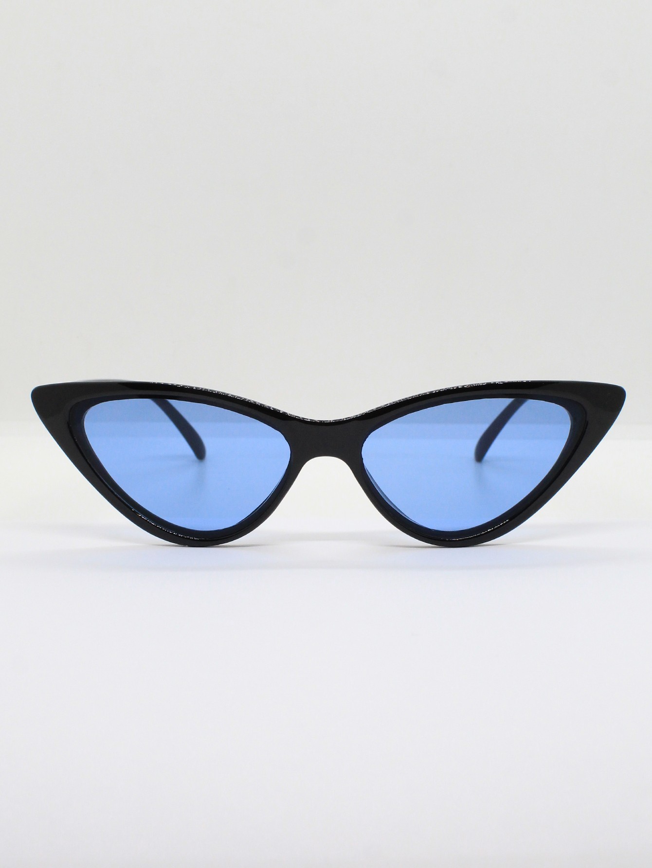 Lente de Sol Color Negro Azul