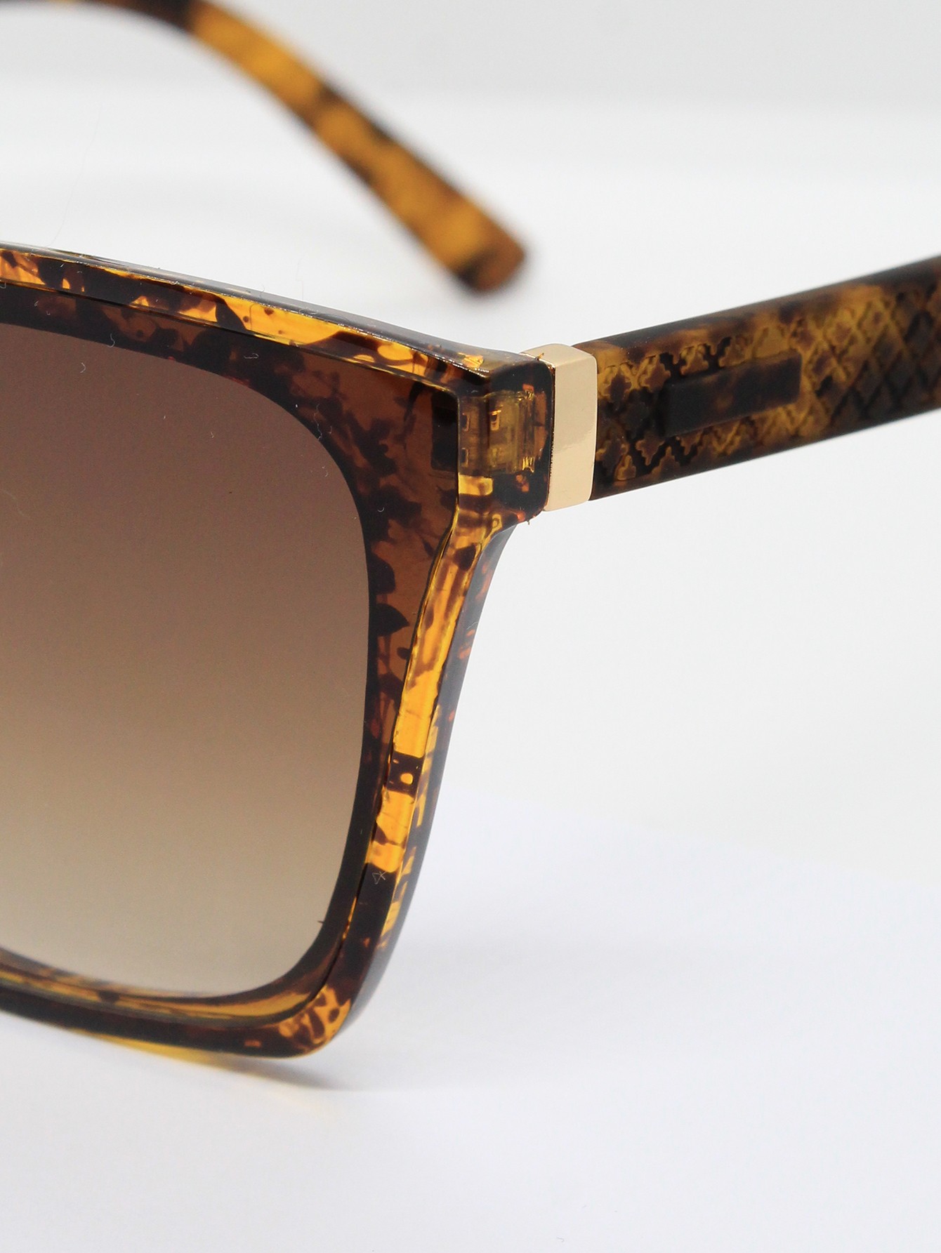 Lente de Sol Color Print Cafe