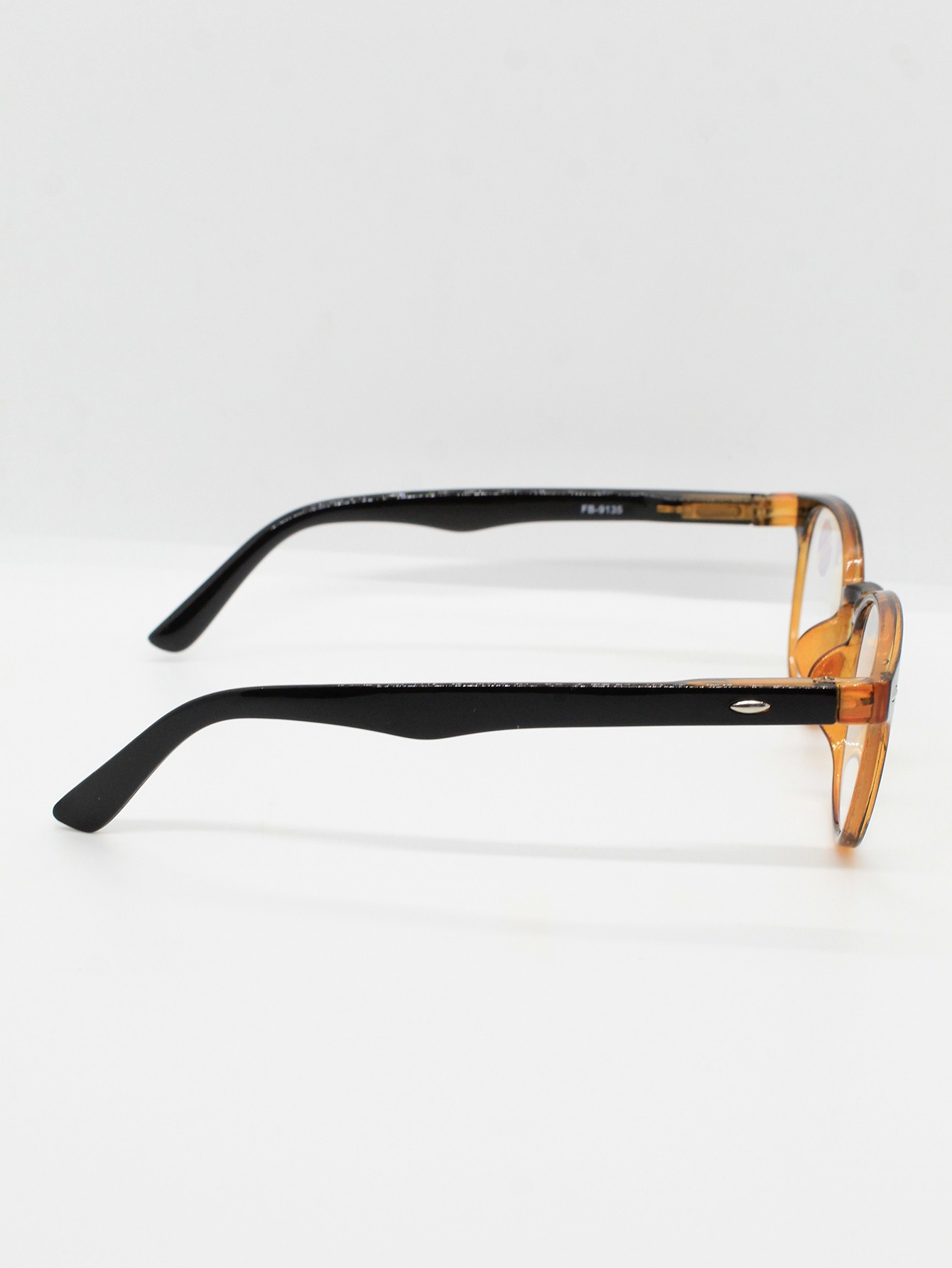 Lente de con Aumento +2.50 Color cafe