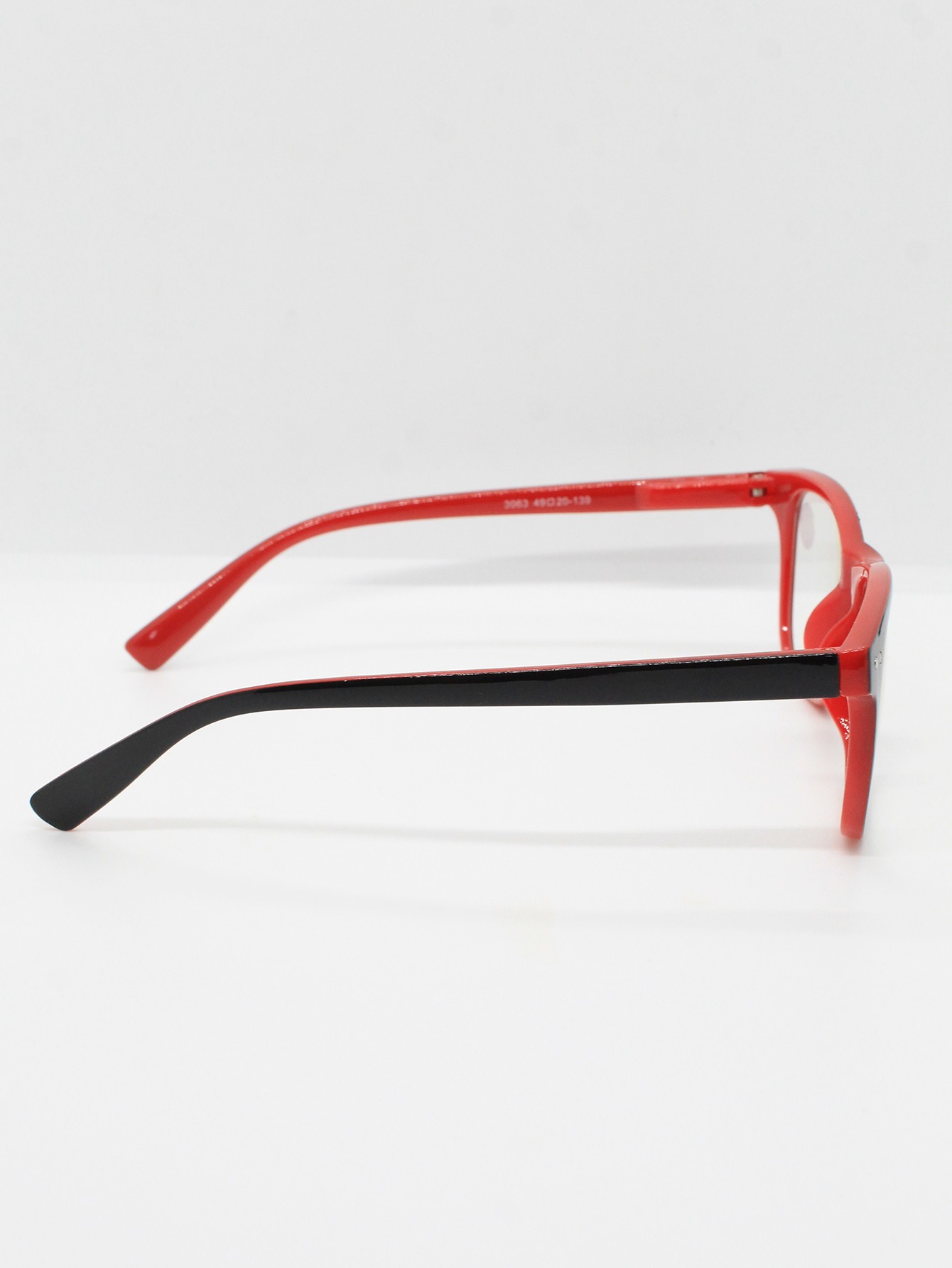 Lente de con Aumento +2.00 Color Rojo