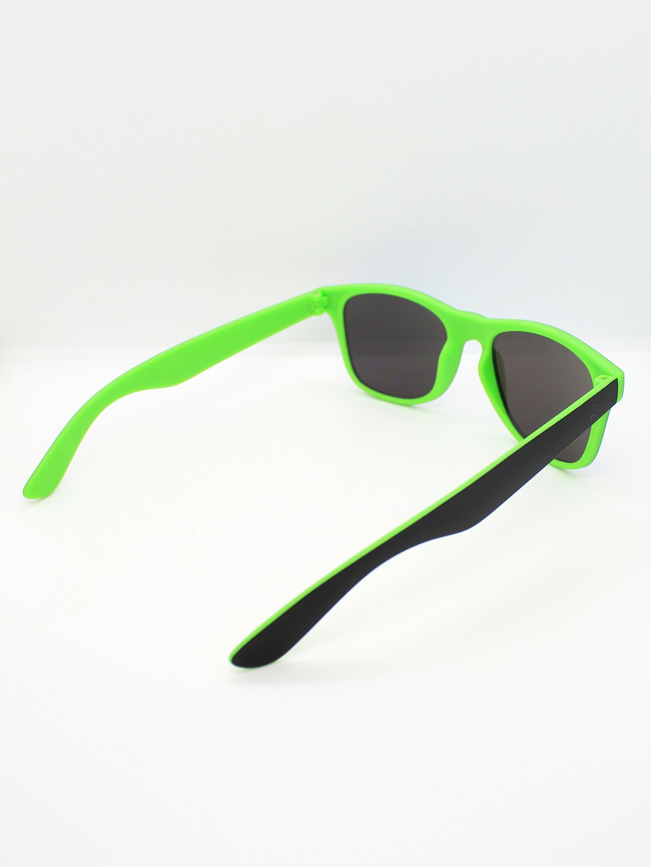 24 Lentes de Sol Surtido color