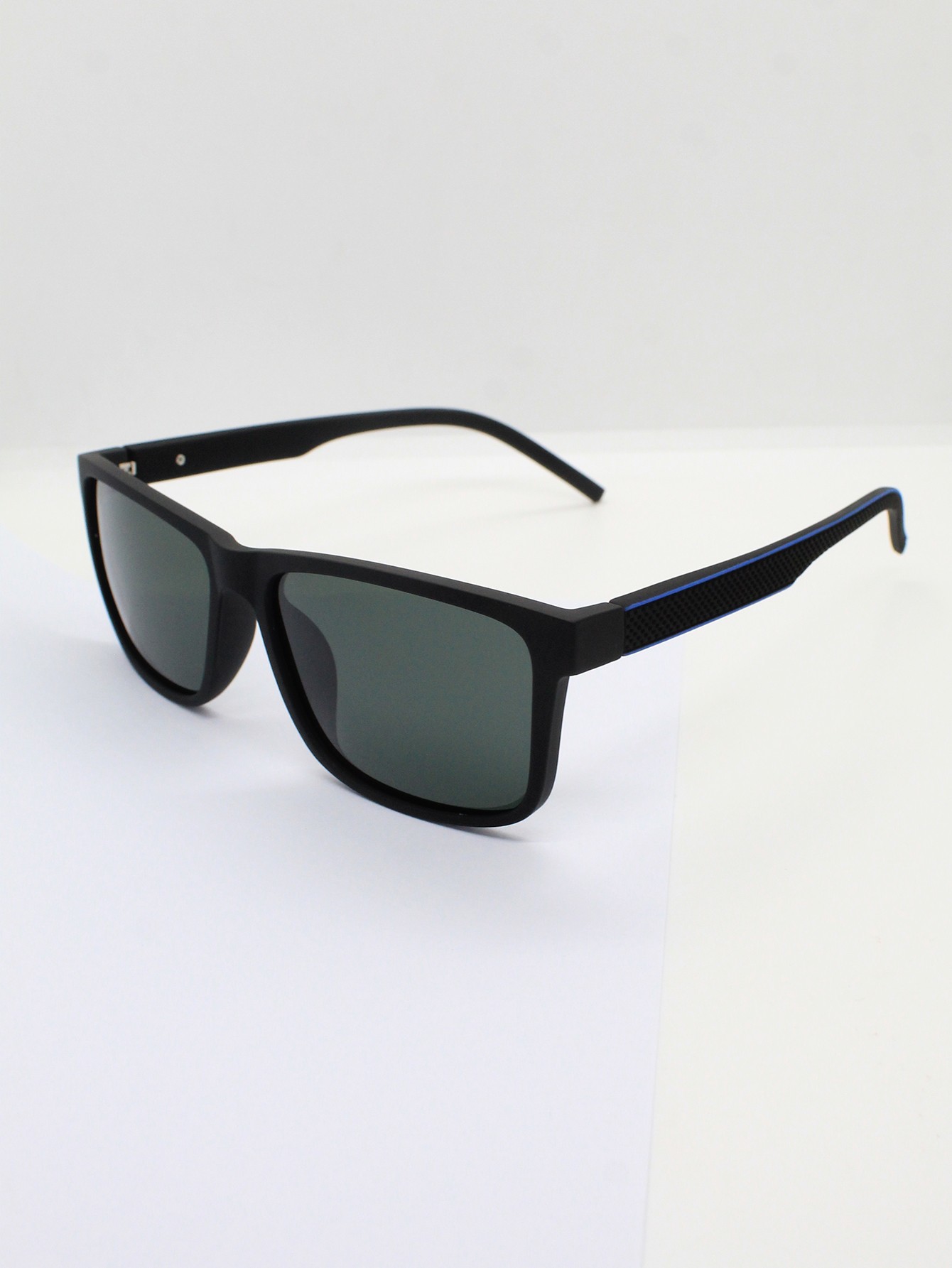 Lente de Sol Polarizado Color Negro Azul