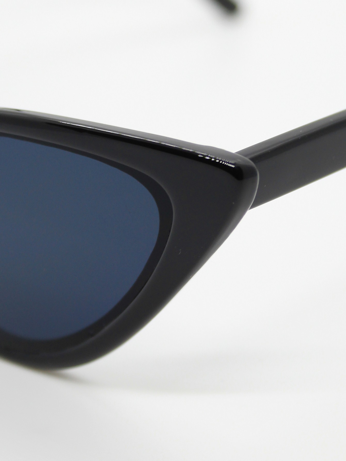 Lente de Sol Color Negro