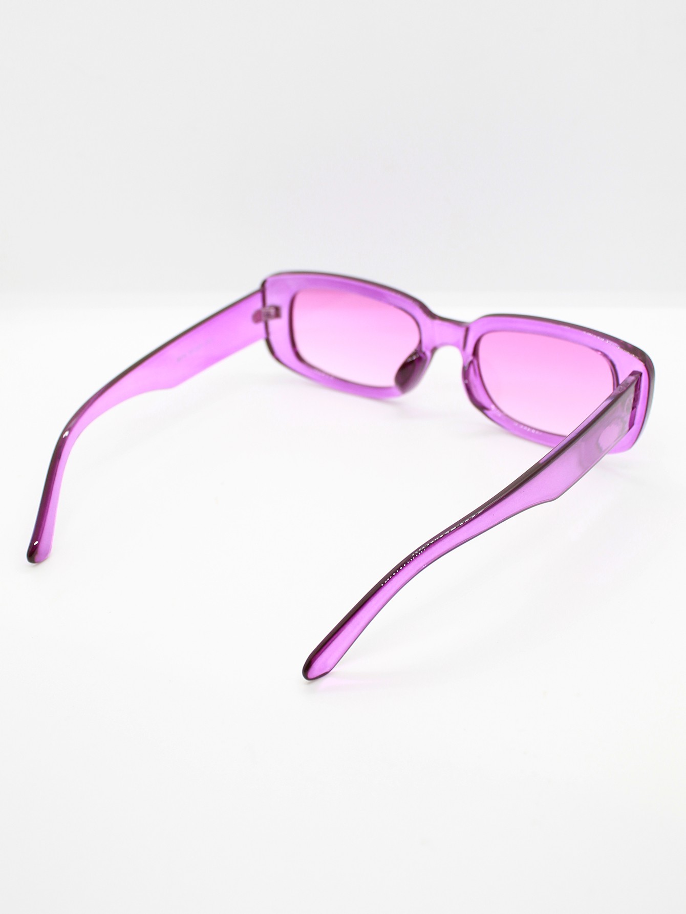 Lente de Sol Color Morado