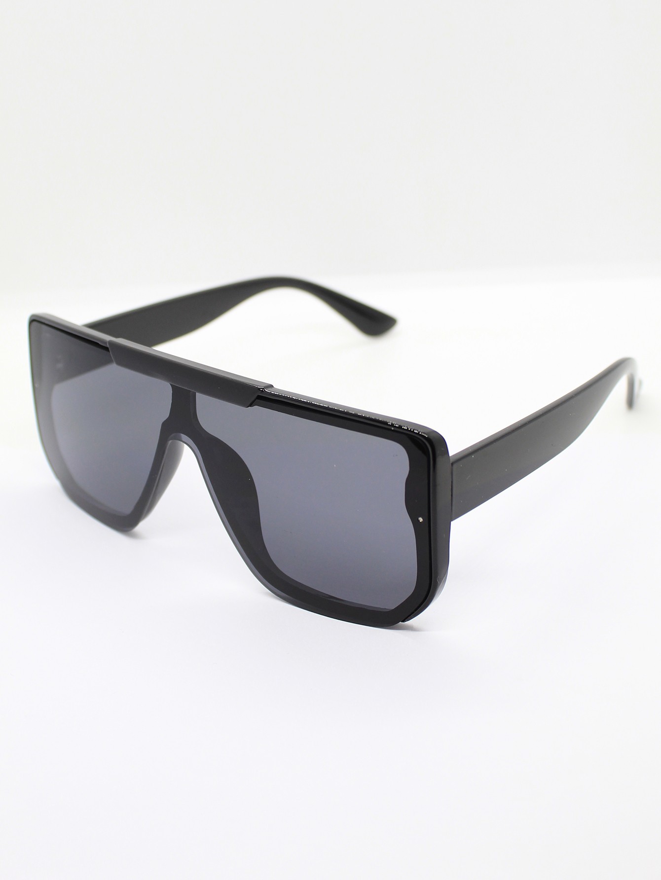 Lente de Sol Color Negro