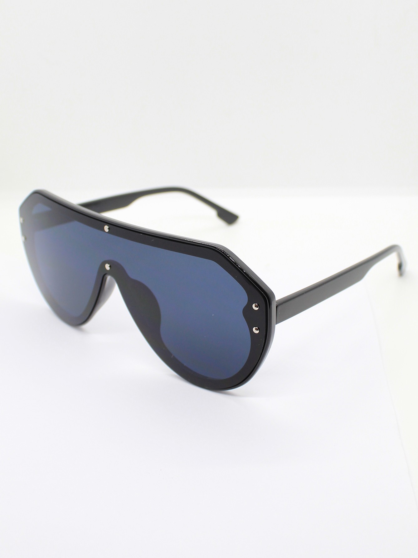 Lente de Sol Color Negro