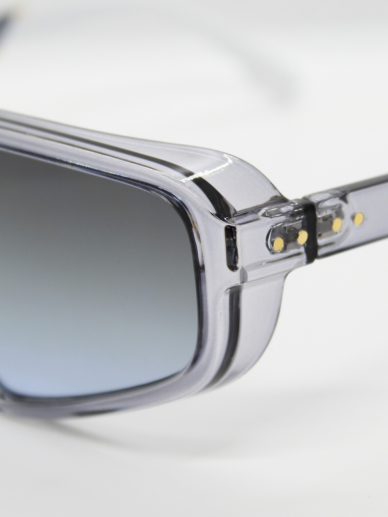 Lente de Sol Color Gris