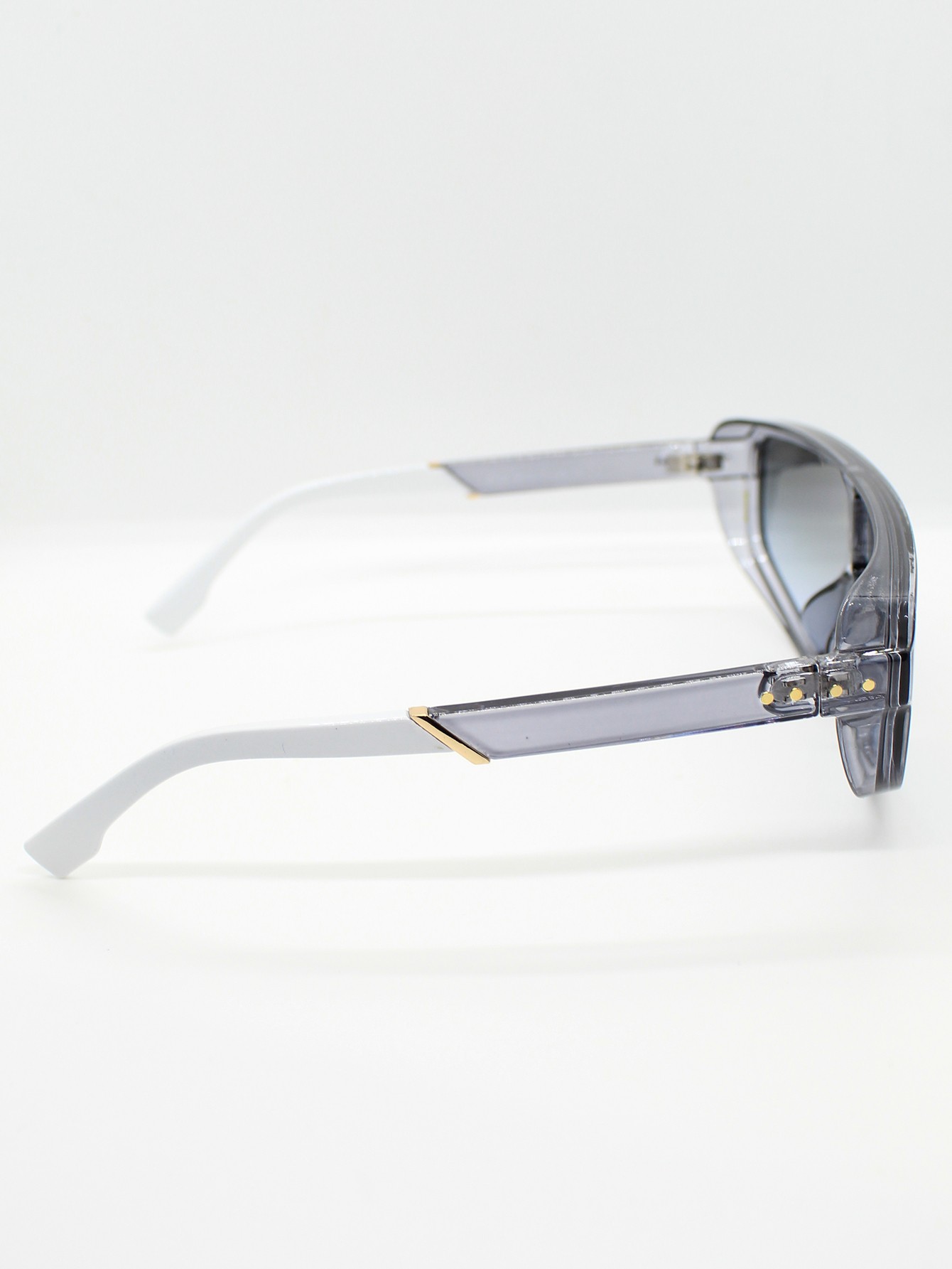 Lente de Sol Color Gris