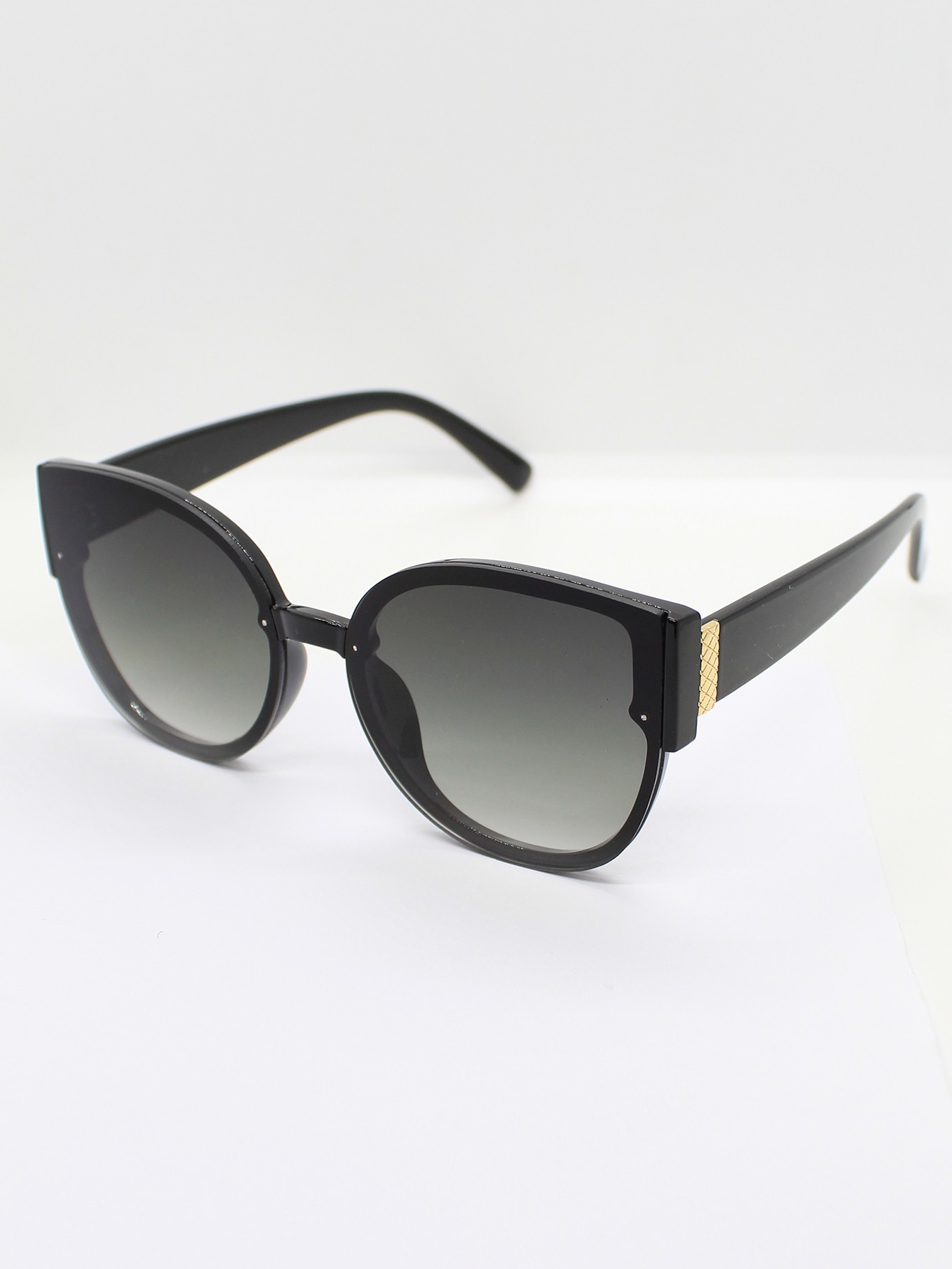 Lente de Sol Color Negro