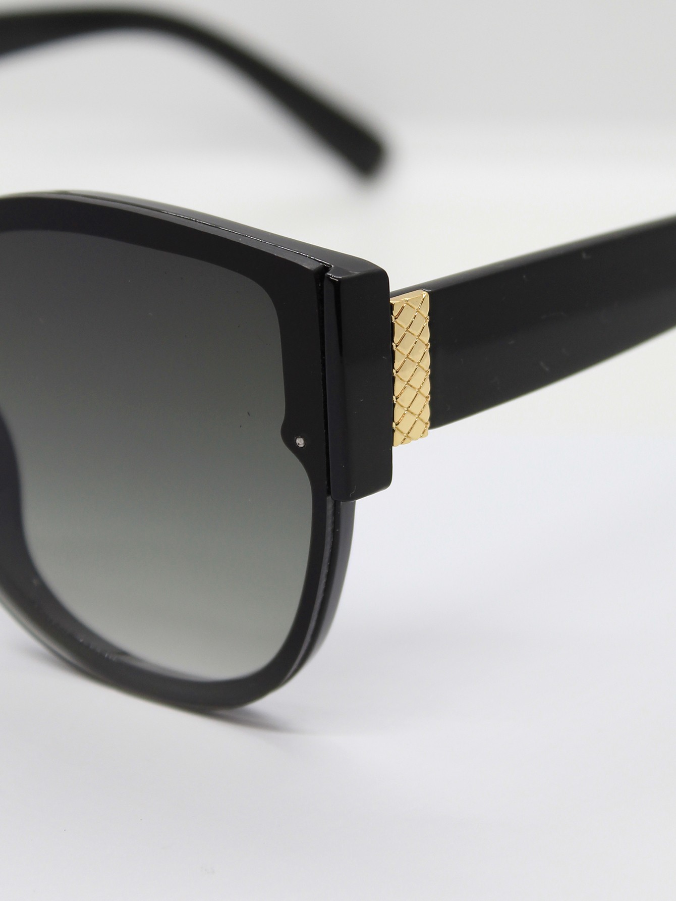 Lente de Sol Color Negro