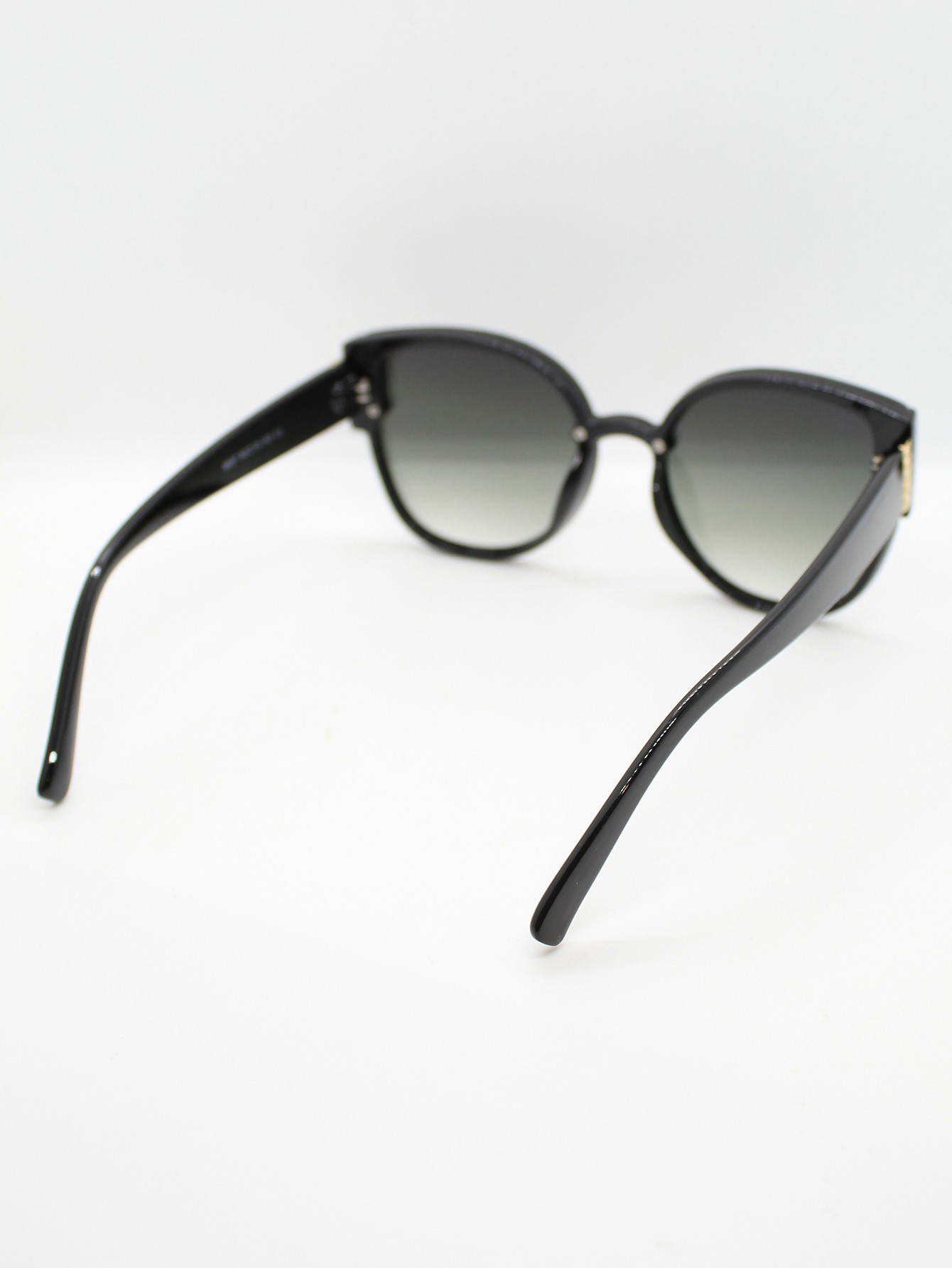 Lente de Sol Color Negro